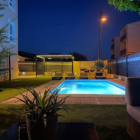 Villa Andrijana - Exclusively Yours - Family Getaway With Private Pool Kaštela Εξωτερικό φωτογραφία