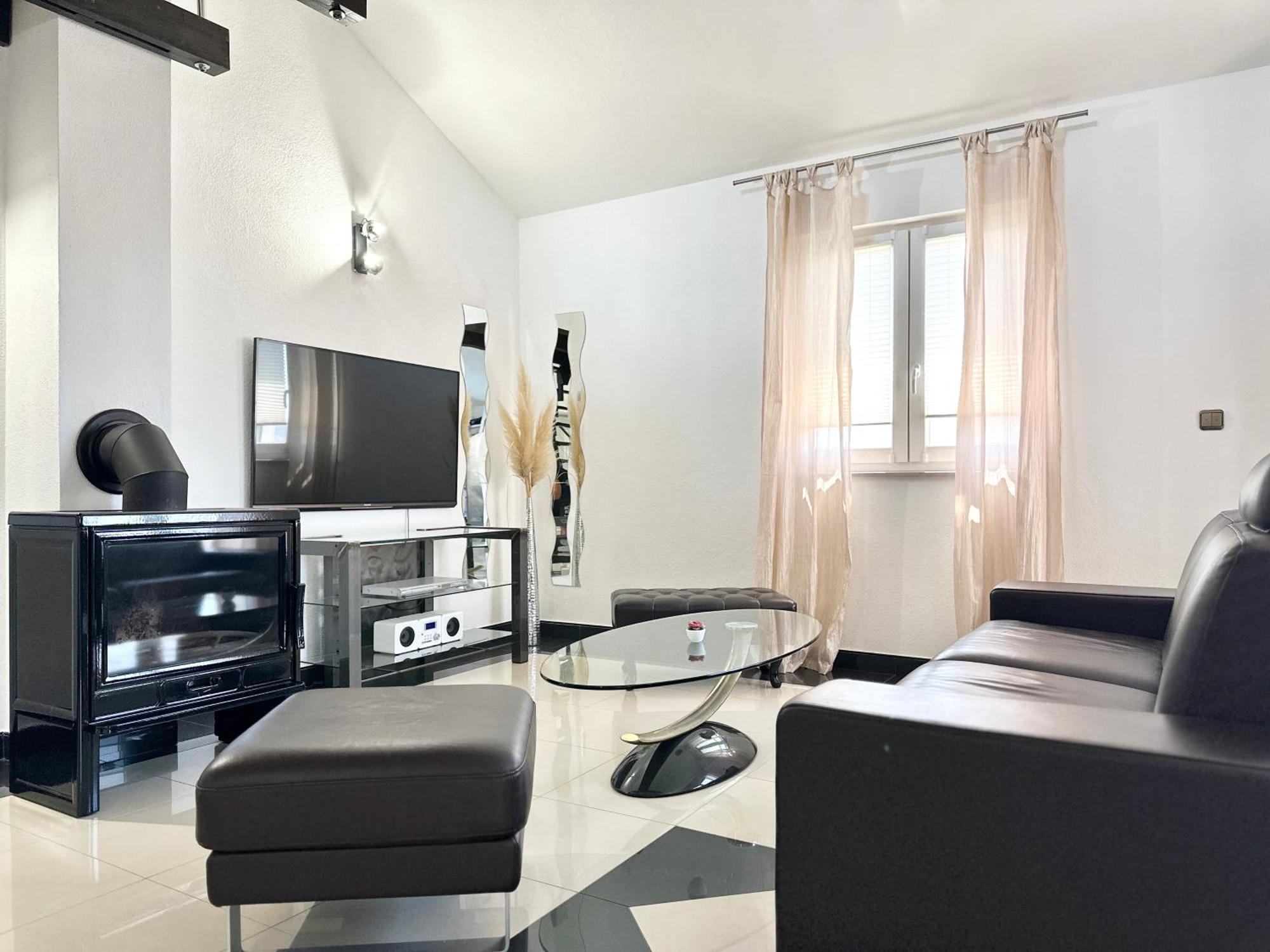 Villa Andrijana - Exclusively Yours - Family Getaway With Private Pool Kaštela Εξωτερικό φωτογραφία