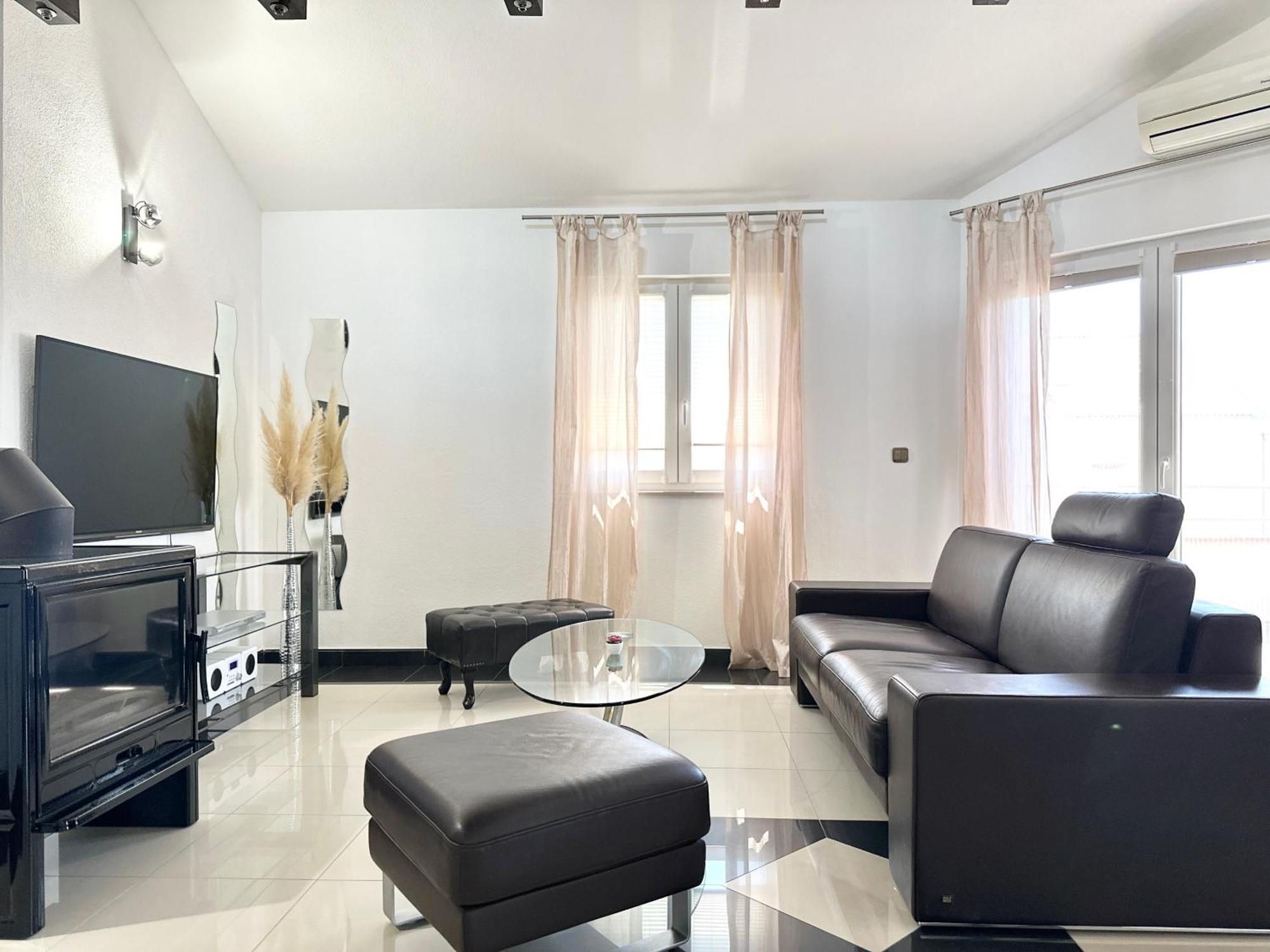 Villa Andrijana - Exclusively Yours - Family Getaway With Private Pool Kaštela Εξωτερικό φωτογραφία