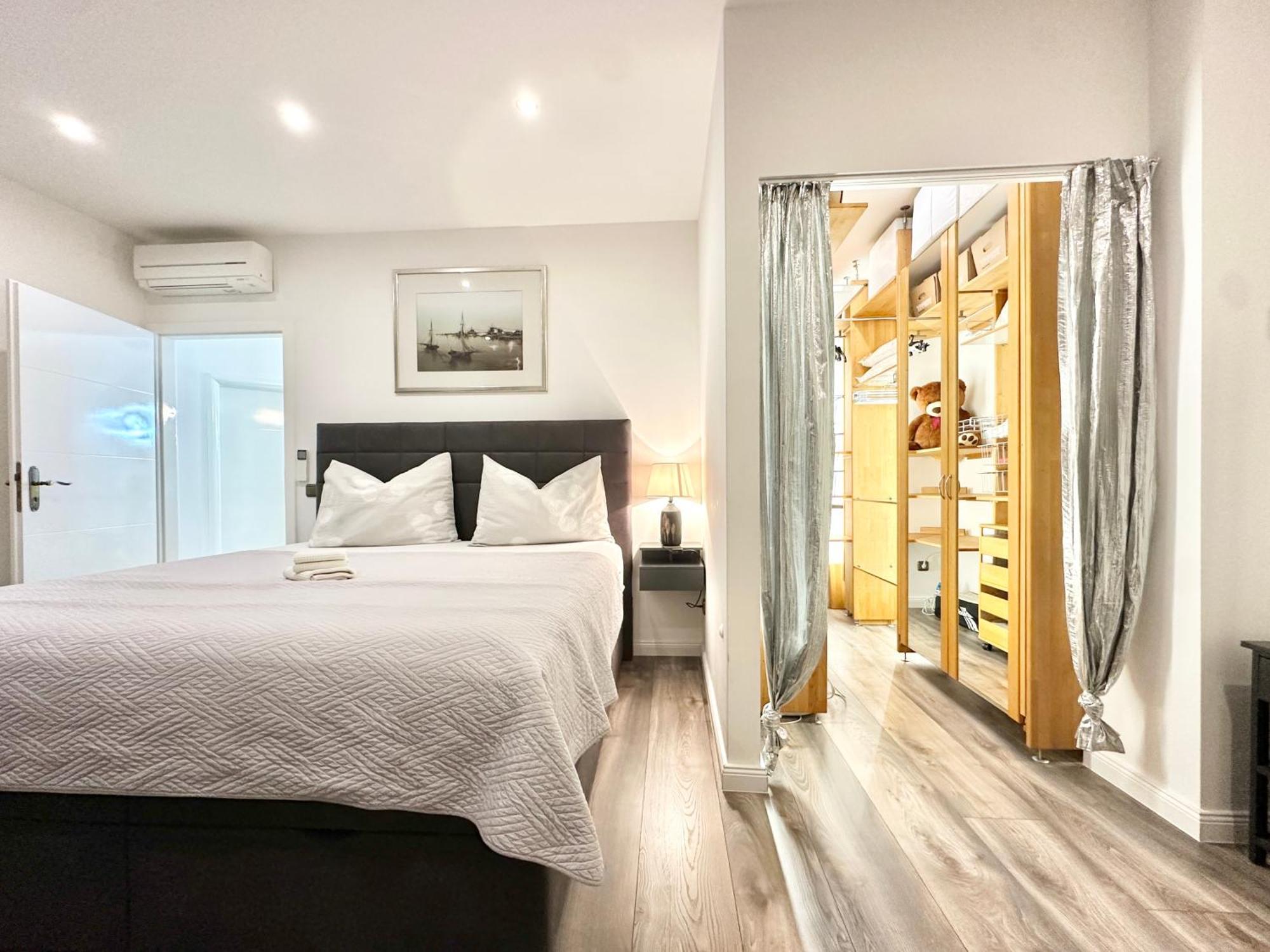 Villa Andrijana - Exclusively Yours - Family Getaway With Private Pool Kaštela Εξωτερικό φωτογραφία